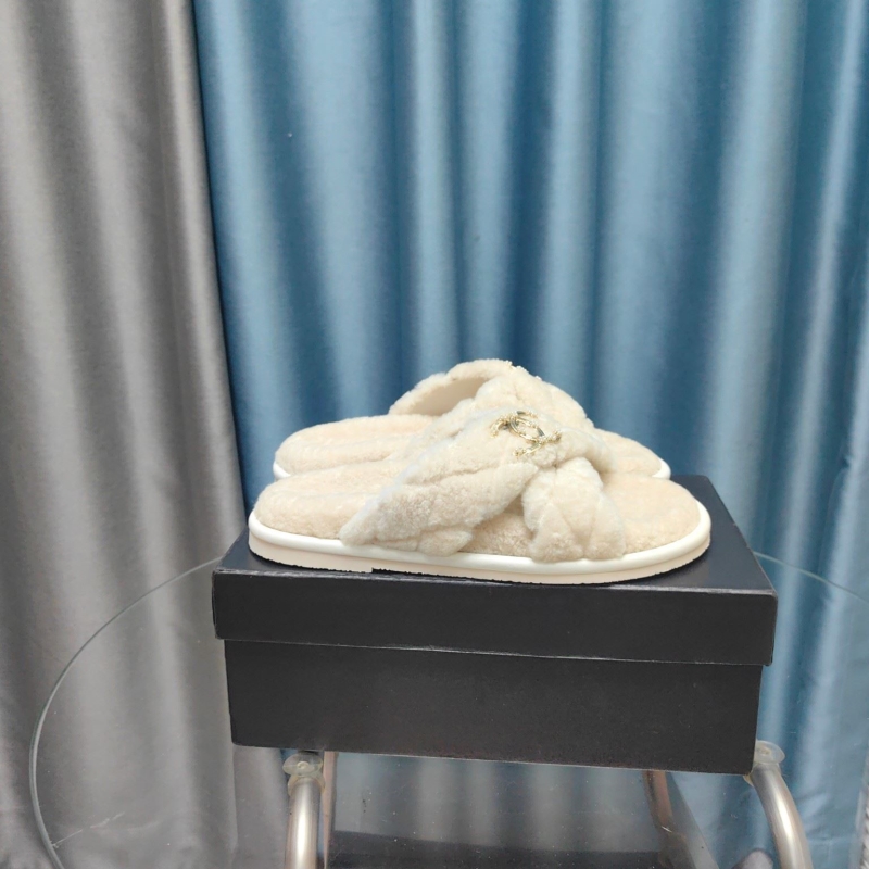 Ch*el slippers